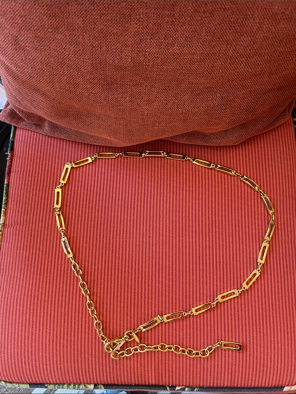 Metal chain belt